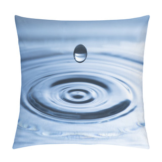Personality  Water Drop Close Up Pillow Covers