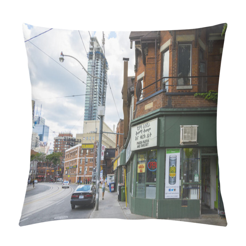 Personality  Four Steps To Toronto Pillow Covers