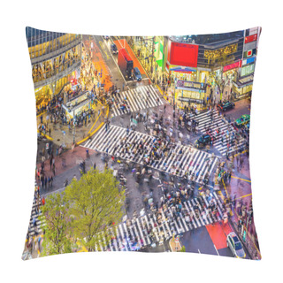Personality  Shibuya Crossing In Tokyo Pillow Covers