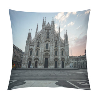 Personality  Milan Duomo At Sunrise Pillow Covers