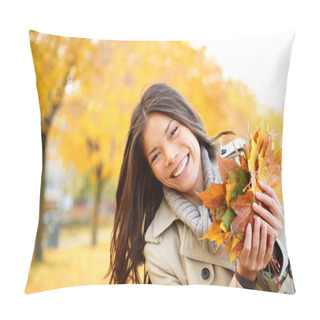 Personality  Fall Woman Playing With Leaves Pillow Covers