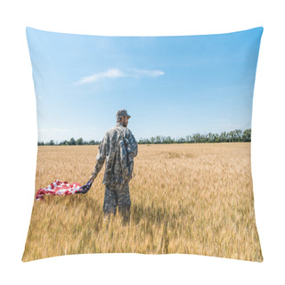 Personality  Soldier In Military Uniform Holding American Flag While Standing In Field With Wheat  Pillow Covers