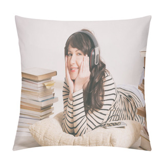 Personality  Woman Listening An Audiobook Pillow Covers