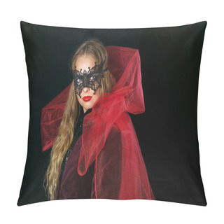 Personality  Make-up Girl Witch On Halloween Costume In Black Mask. Pillow Covers
