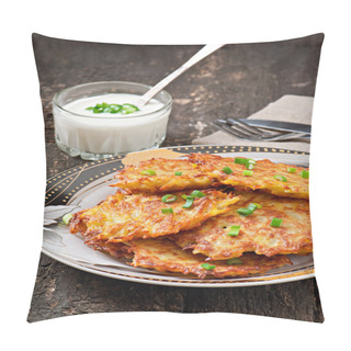 Personality  Fried Potato Pancakes On The Old Wooden Background Pillow Covers