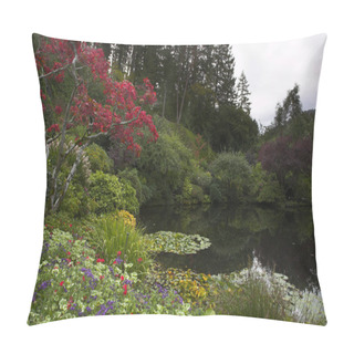 Personality  Pond In Park Pillow Covers