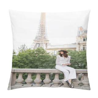 Personality  Trendy Traveler Holding Smartphone On Street With Eiffel Tower At Background In Paris  Pillow Covers