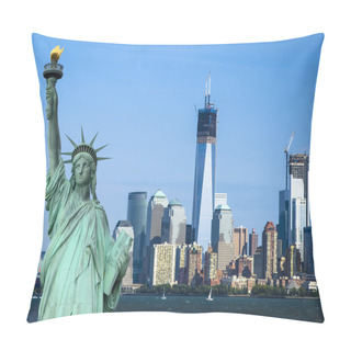 Personality  Manhattan Skyline And The Statue Of Liberty Pillow Covers