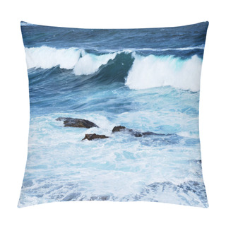 Personality  Bright Blue Ocean Waves With Whitecaps Pillow Covers
