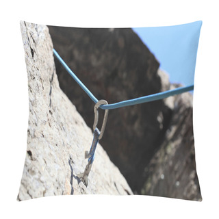 Personality  Quickdraw And Rope On The Rock Pillow Covers