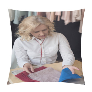 Personality  Businesswoman Choosing Fabric Samplers Pillow Covers