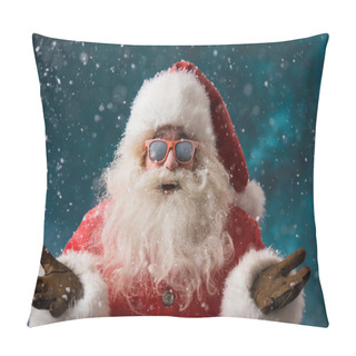 Personality  Santa Claus Wearing Sunglasses Dancing Outdoors At North Pole Pillow Covers