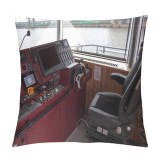 Personality  Warship Command Bridge Pillow Covers