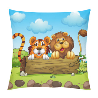 Personality  A Lion And A Tiger Hiding Pillow Covers