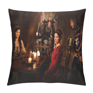 Personality  Medieval Queen With Her Courtier And Knights  Pillow Covers