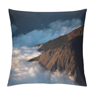 Personality  Over The Sea Of Clouds Pillow Covers