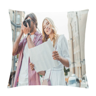 Personality  Portrait Of Tourists With Map And Photo Camera On City Street Pillow Covers