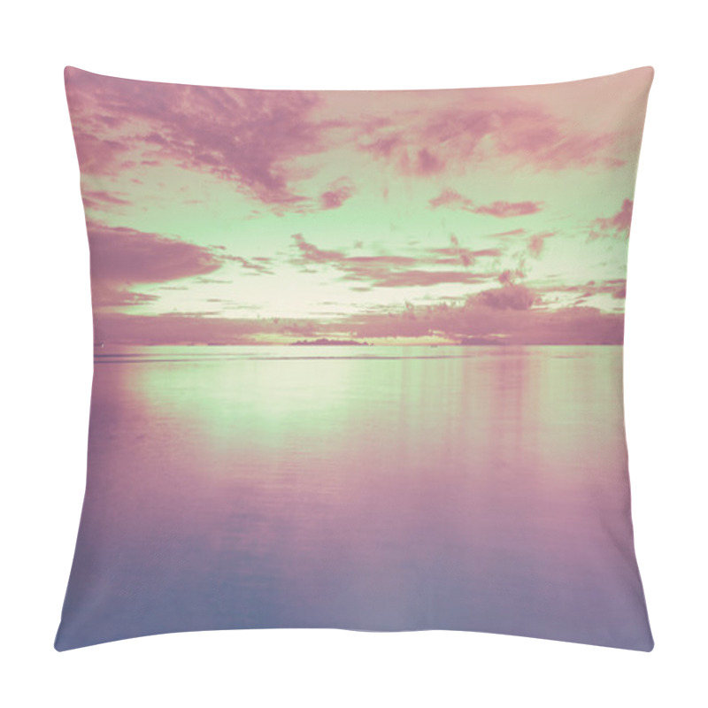 Personality  Beach and sky sunset background,retro effect pillow covers