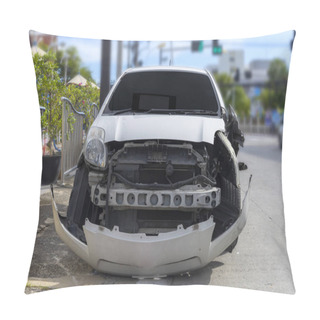 Personality  Front Of White Color Car Big Damaged And Broken By Accident On City Street Parking Can Not Drive Any More. With Copy Space For Text Or Design Pillow Covers