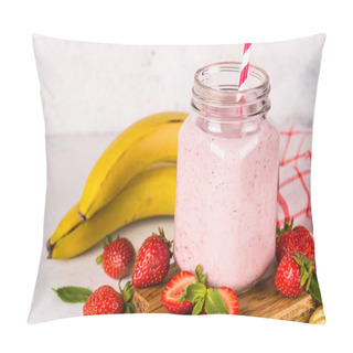 Personality  Strawberry Milkshake Or Smoothie In Mason Jar. Pillow Covers