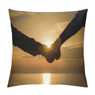 Personality  Silhouettes Couples Hands On Sunset Pillow Covers