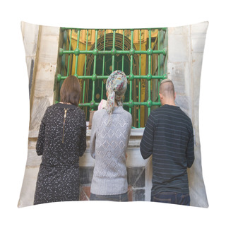 Personality  Tomb Of Abraham Pillow Covers