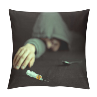 Personality  Grunge Image Of A Depressed Drug Addict Looking At A Syringe And Drugs Pillow Covers