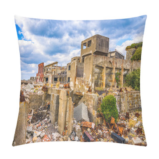 Personality  Gunkanjima Deserted Japanese Island Pillow Covers