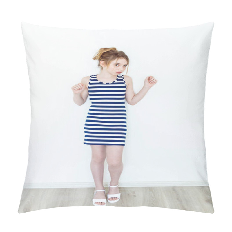 Personality  Cute Girl With Blond Long Hair Standing Near White Wall And Upwa Pillow Covers