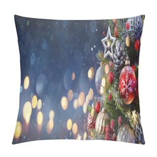 Personality  Christmas Tree With Baubles And Blurred Shiny Lights Pillow Covers