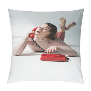 Personality  Retro Styled Girl With Rotary Telephone  Pillow Covers