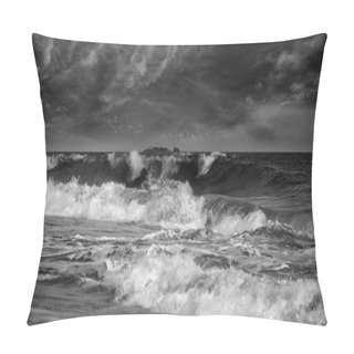 Personality  Big Waves Ocean Monochrome Photo Pillow Covers