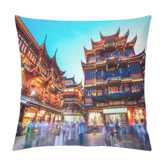 Personality  Beautiful Shanghai Yuyuan Garden At Night Pillow Covers