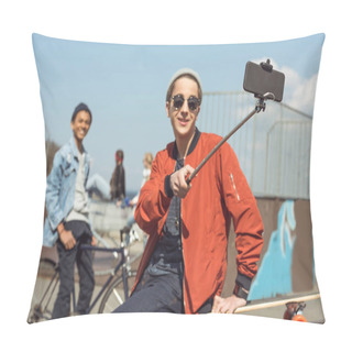 Personality  Teenager Taking Selfie Pillow Covers