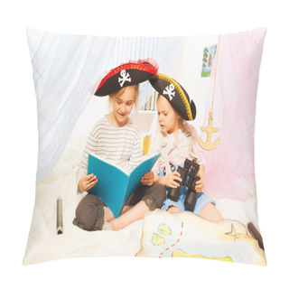 Personality  Pirate's Costumes Reading Fairy-tale Pillow Covers