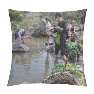 Personality  Asian Cleans Lettuce, Standing Knee-deep In Countryside River, Guizhou, China. Pillow Covers
