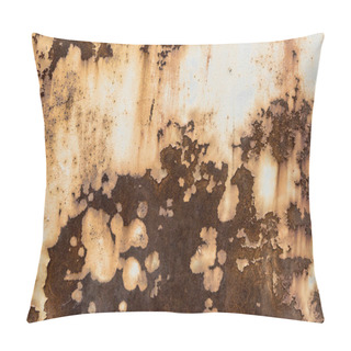Personality  Background With Rust On Old Wall Surface Pillow Covers