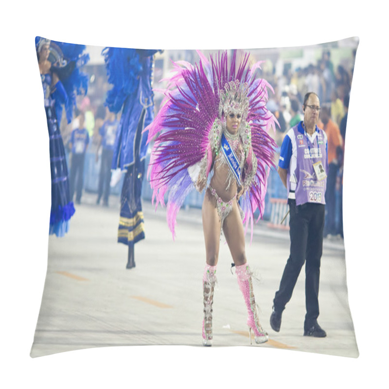 Personality  RIO DE JANEIRO - FEBRUARY 10: A woman in costume dancing and sin pillow covers