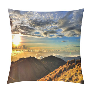 Personality  A Stunning View Of Bright Sunset Sun In A Cloudy Sky Over The Mountains Pillow Covers