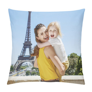Personality  Happy Mother And Child Tourists Hugging While In Paris, France Pillow Covers