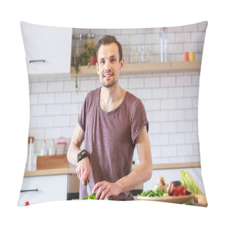 Personality  Image Of Man Cooking Vegetables On Table Pillow Covers