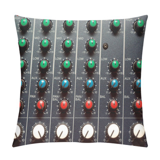 Personality  Texture Of Sound Mixer Pillow Covers