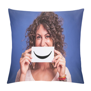 Personality  Young Woman With Smiley Emoticon Pillow Covers
