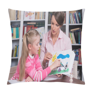 Personality  Child Psychologist Discusses Drawing A Little Girl Pillow Covers