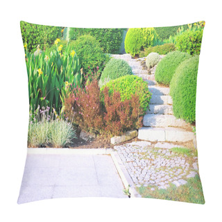 Personality  Landscaping In The Garden Pillow Covers