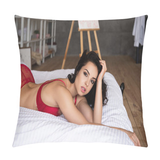 Personality  Sexy Girl Relaxing While Lying In Bed And Looking At Camera Pillow Covers