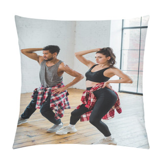 Personality  Pretty Girl And Handsome African American Man Dancing Jazz Funk Dance  Pillow Covers