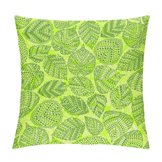 Personality  Seamless Pattern With Different Tree Leaves Such As Oak And Holly, Chestnut And Birch, Aspen And Linden, Poplar And Sassafras, Beech And Hornbeam. Autumn Collection Pillow Covers