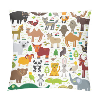 Personality  Seamless Pattern Bison Bat Fox Wolf Elk Horse Cock Camel Partridge Seal Walrus Goats Polar Bear Eagle Bull Raccoon Snake Sheep Panda Leopard Brown Bear Deer Gannet Crocodile Turtle Elephant. Vector Pillow Covers