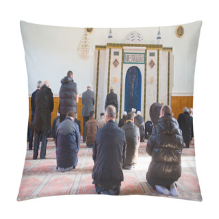 Personality  Praying In Mosque Pillow Covers